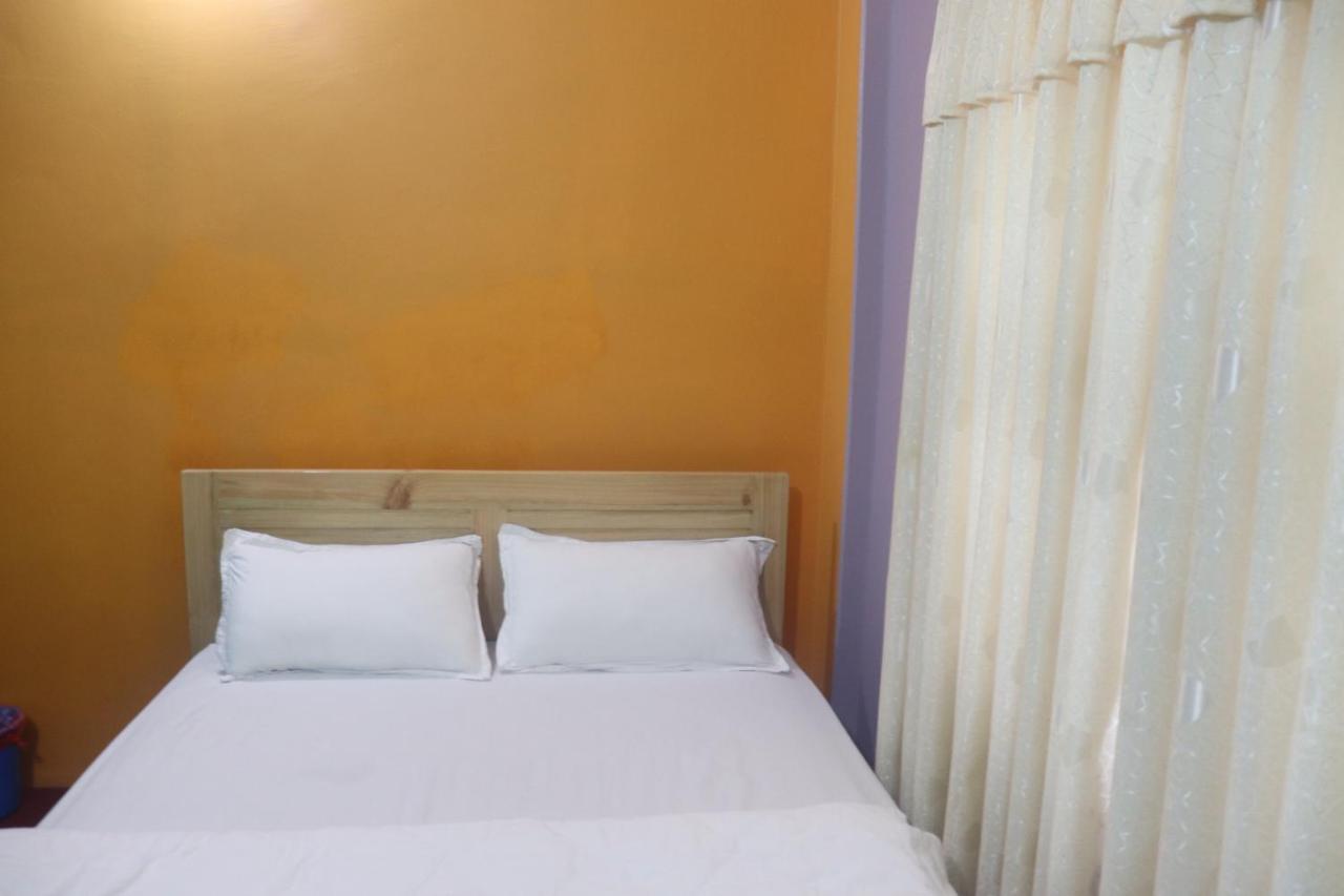 Hotel Young'S Stupa Ranipauwa Buitenkant foto